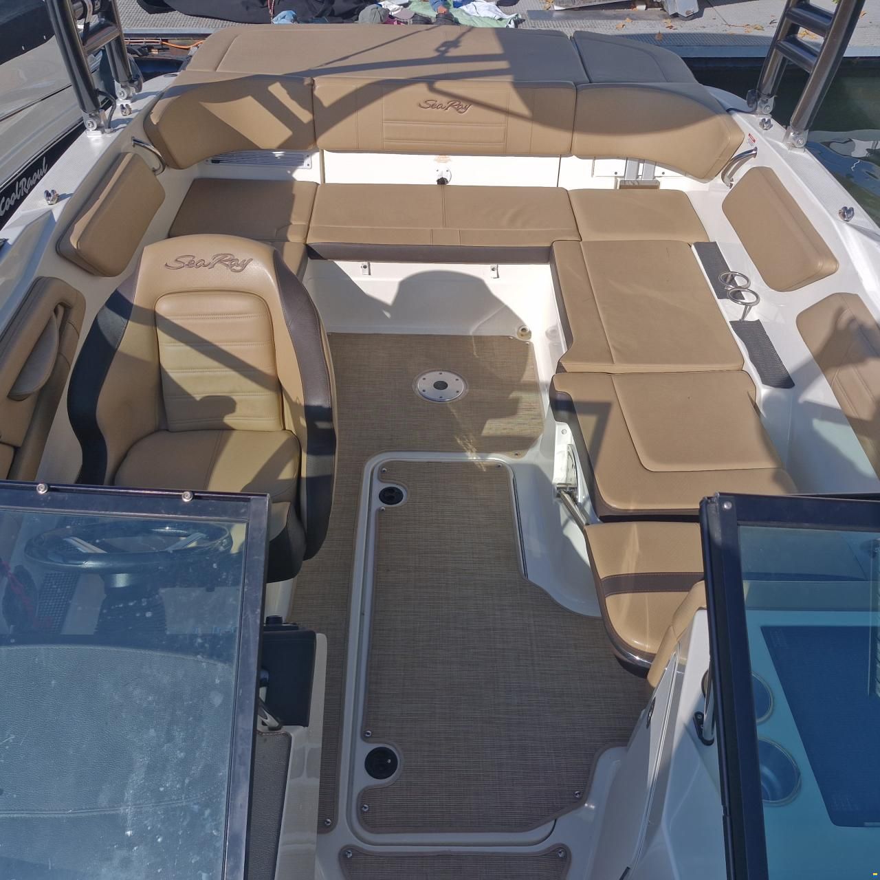 Sea Ray 210 SPXE