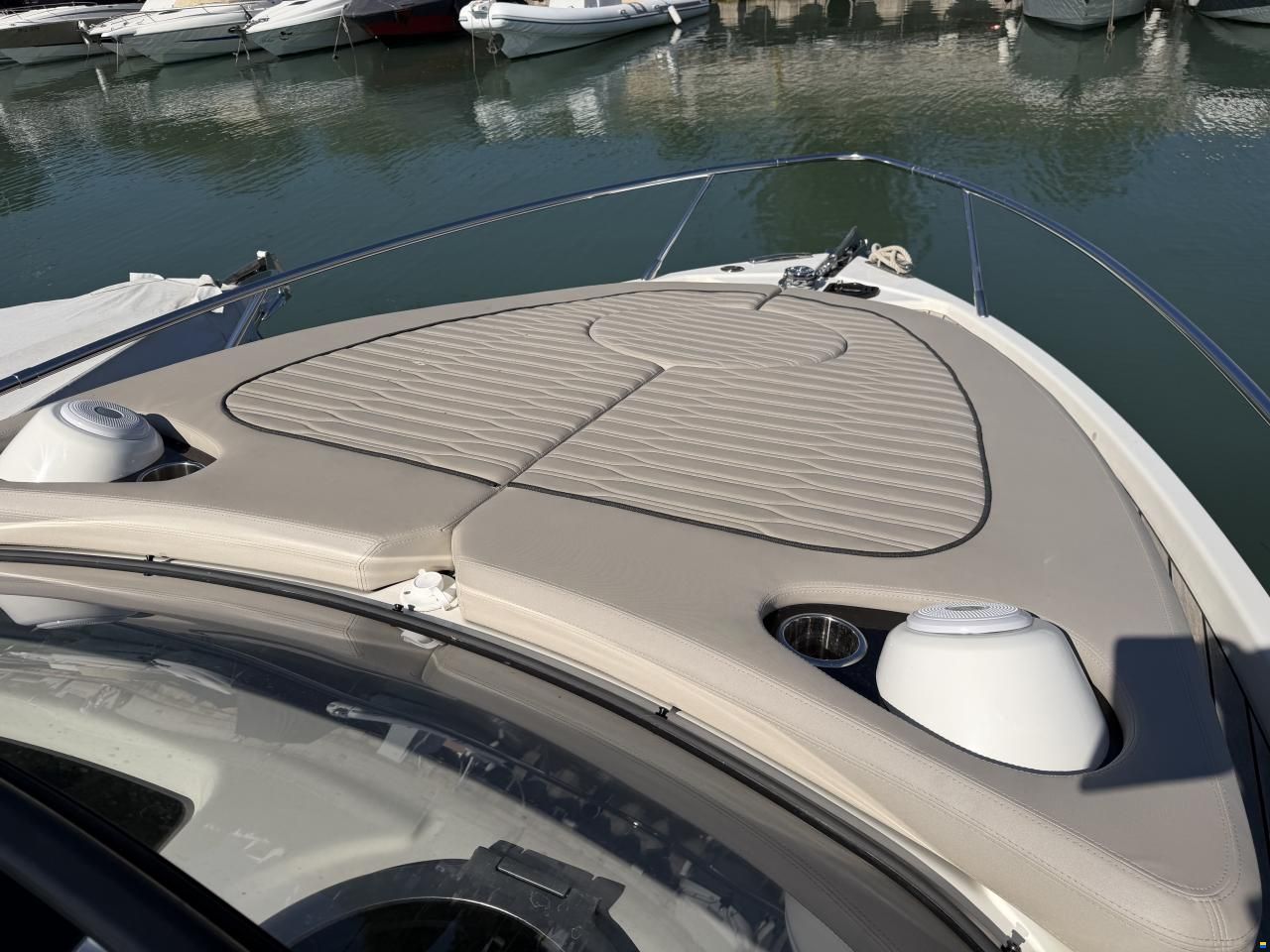 Cranchi Endurance 30