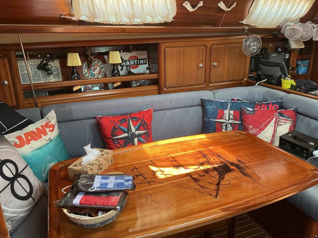 Bavaria 37