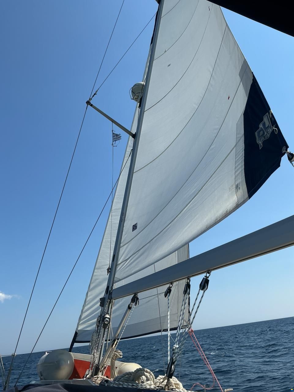 Bavaria 37