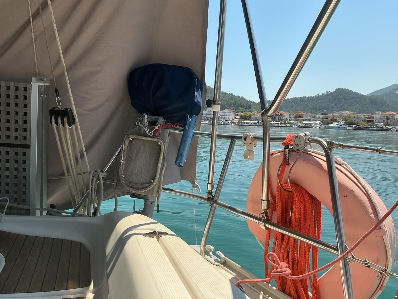 Bavaria 37