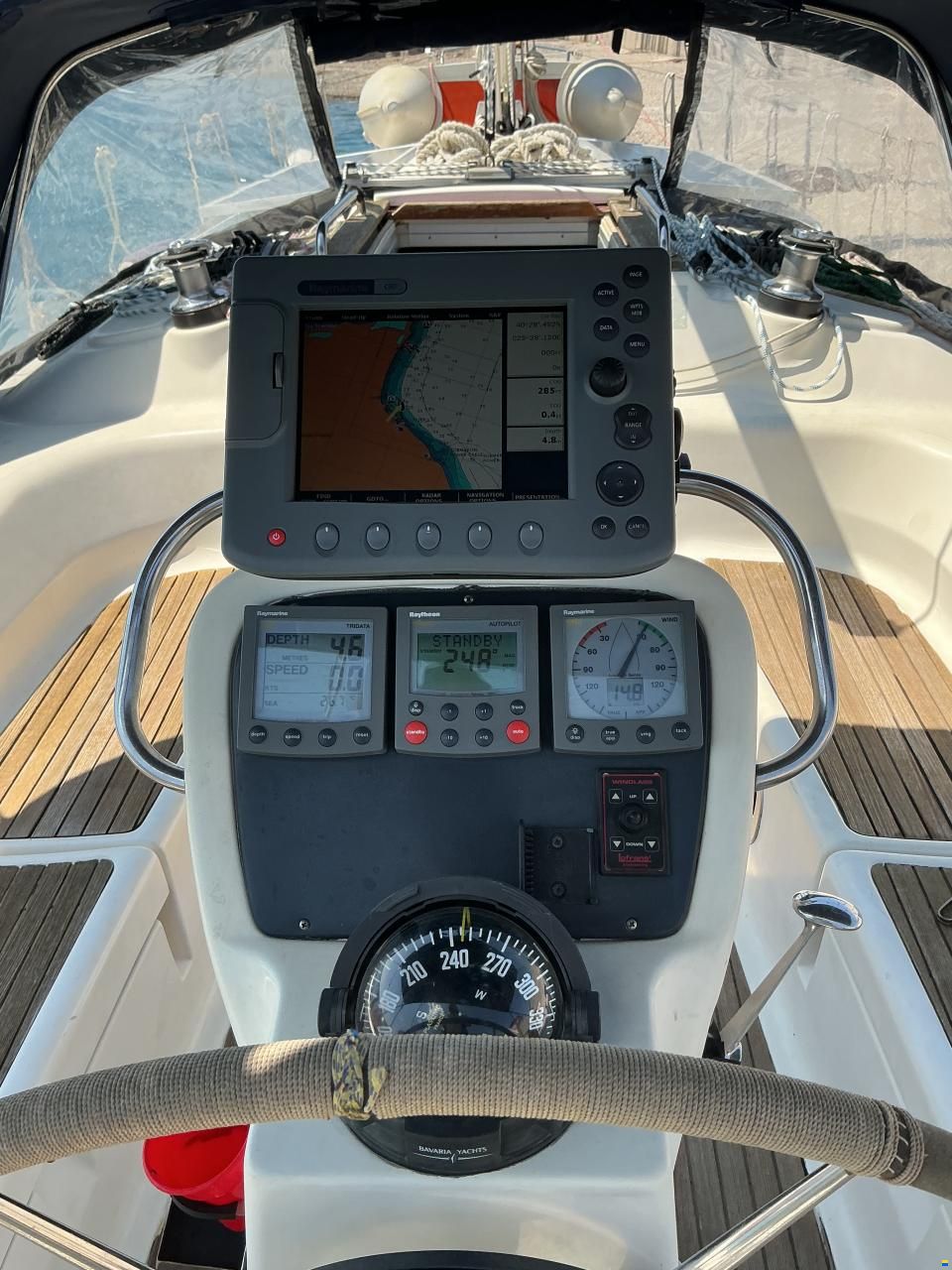 Bavaria 37