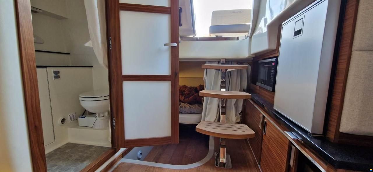 Sea Ray 320 Sundancer
