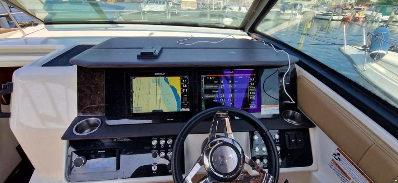 Sea Ray 320 Sundancer