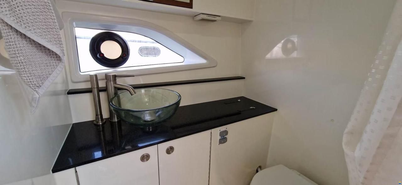 Sea Ray 320 Sundancer