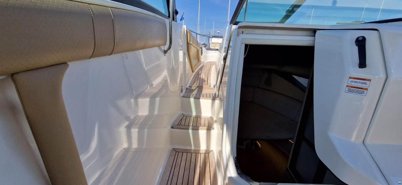 Sea Ray 320 Sundancer