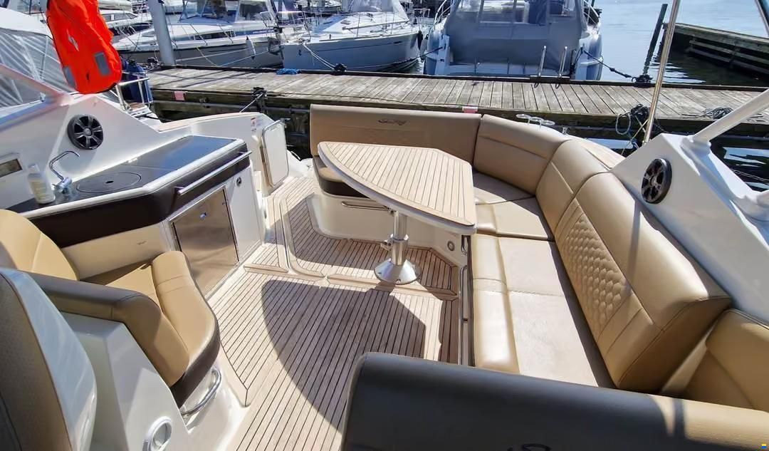 Sea Ray 320 Sundancer