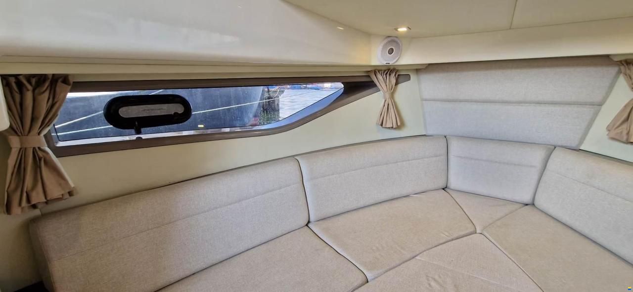 Sea Ray 320 Sundancer