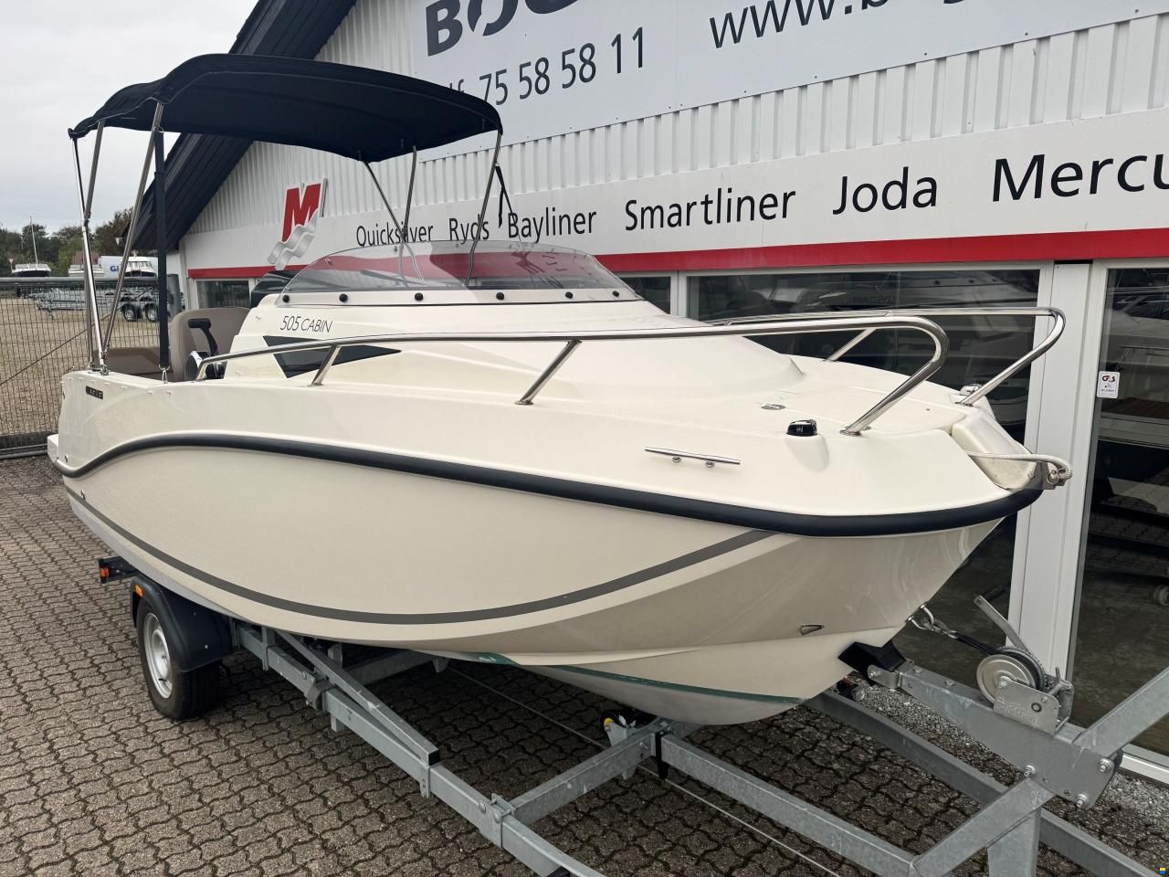 Quicksilver Activ 505 Cabin med 100 hk Mercury-EFI 4