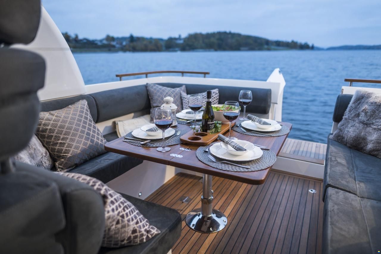 Marex 310 Sun Cruiser