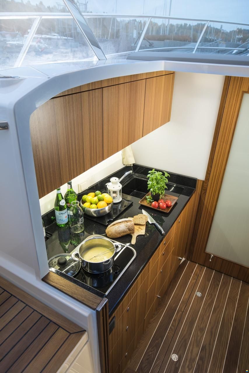 Marex 310 Sun Cruiser