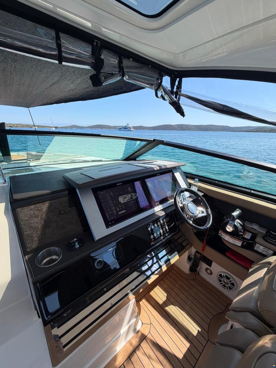 Sea Ray SLX 400 Outboard