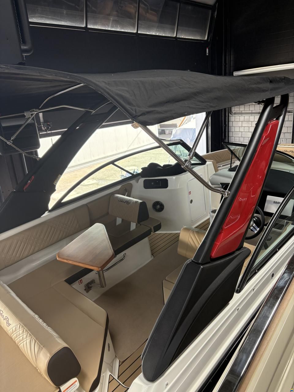 Sea Ray 230 SDX OE BR mit 1 x O.CT 250 PS Außenb