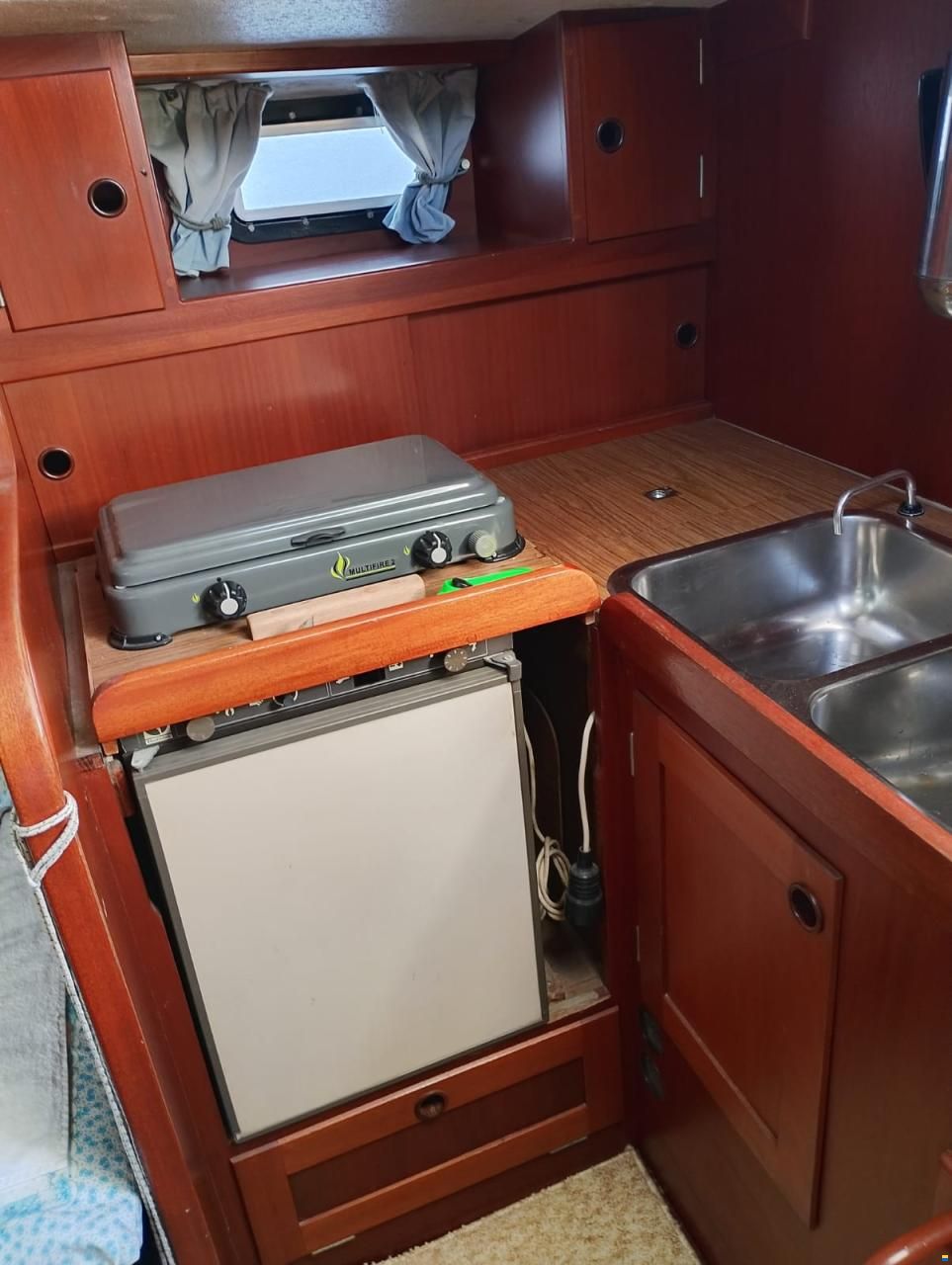 Hallberg-Rassy 352