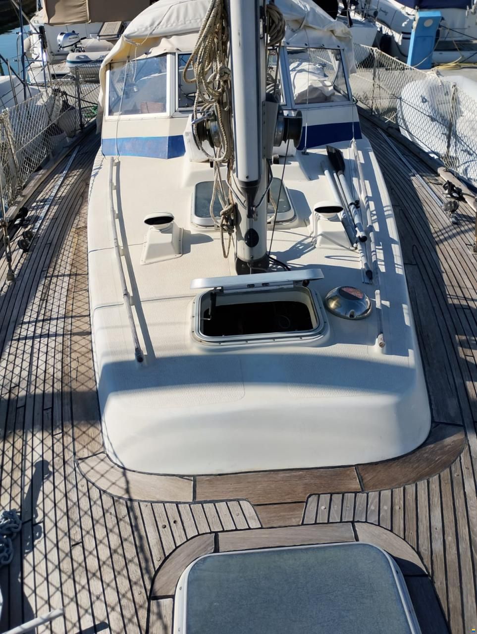 Hallberg-Rassy 352