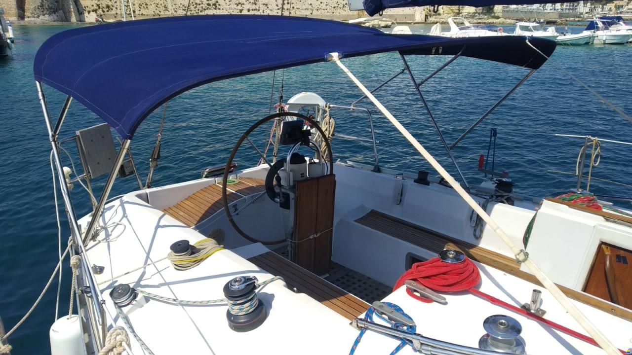 Beneteau First 38
