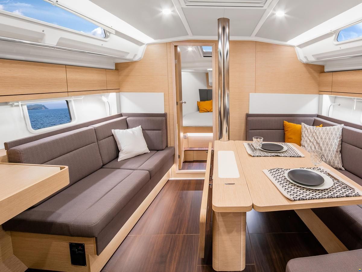 Hanse 418