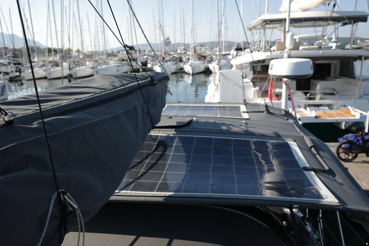 Hanse 418