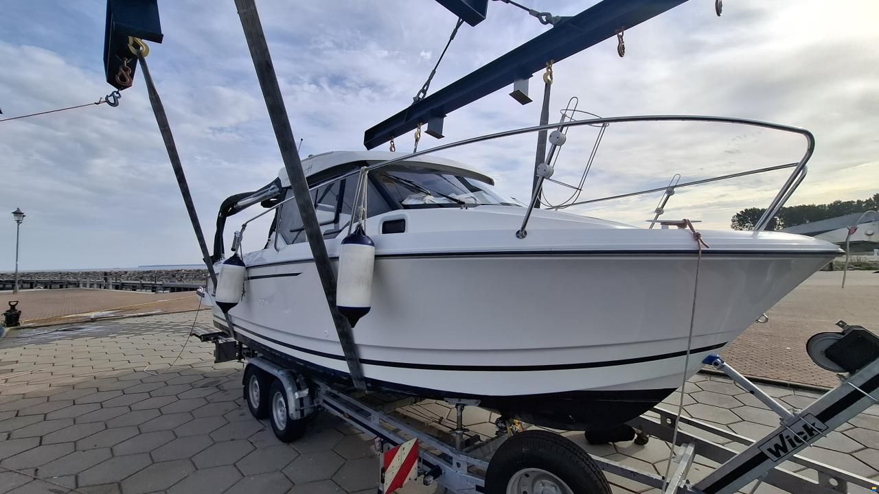 Jeanneau Merry Fisher 795