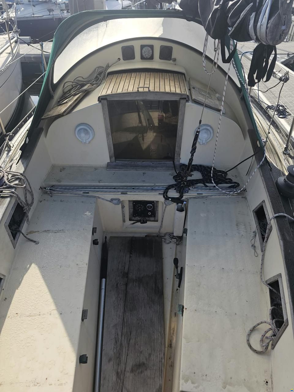 Dekker & Zonen Defender 32
