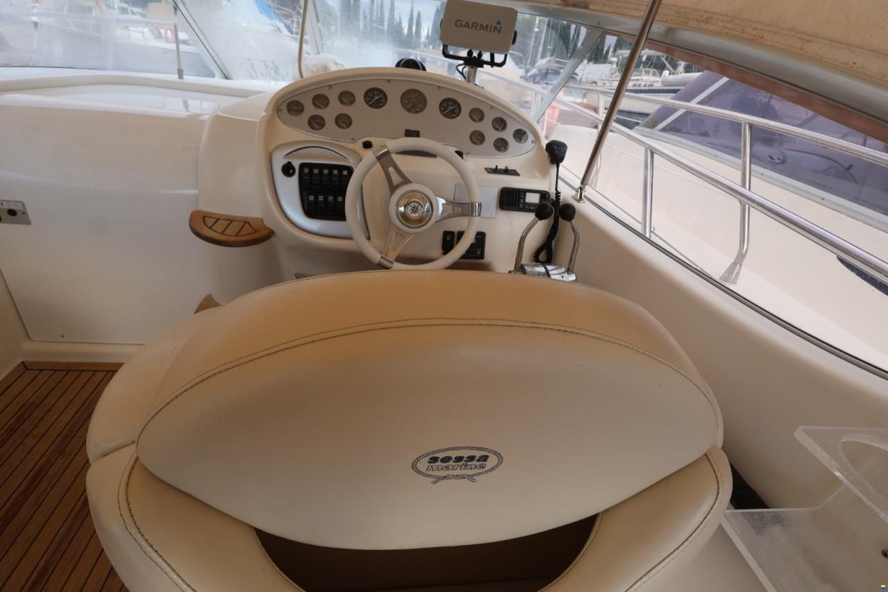 Sessa Oyster 30