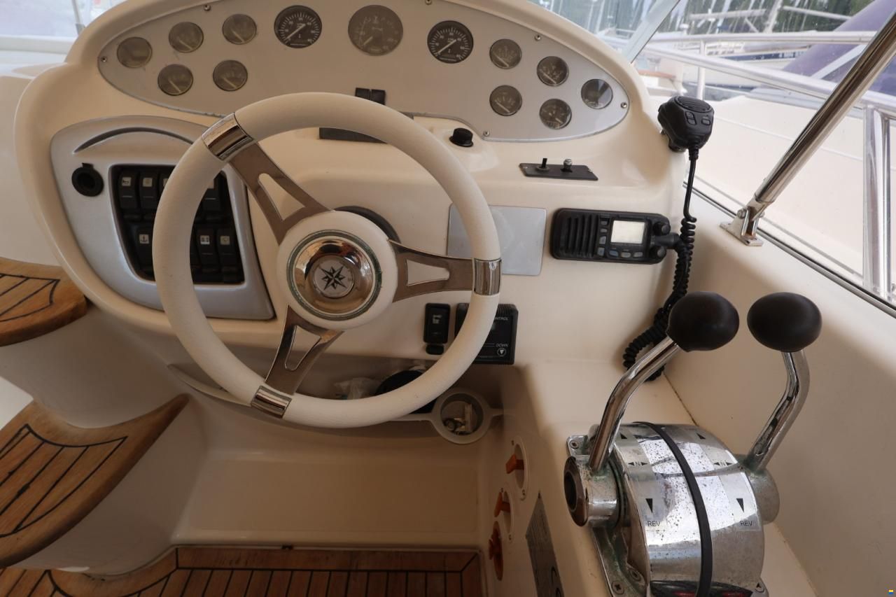 Sessa Oyster 30