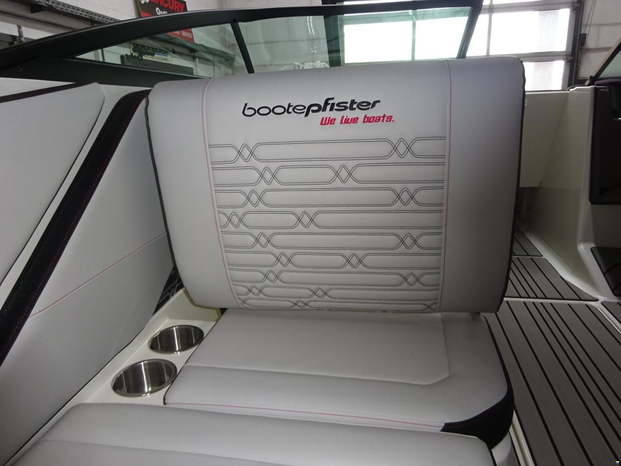 Sea Ray 210 SPX