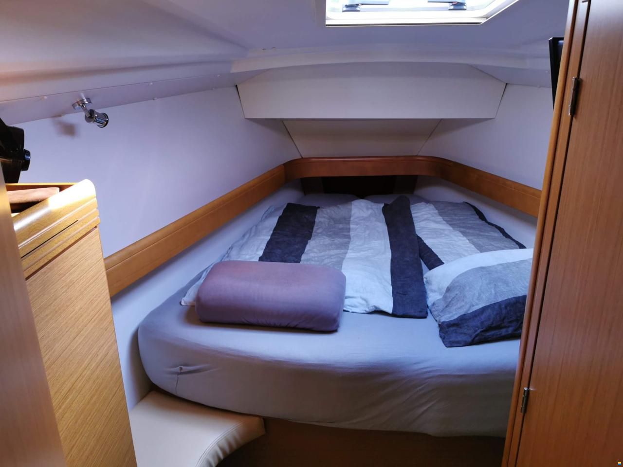 Jeanneau 42i