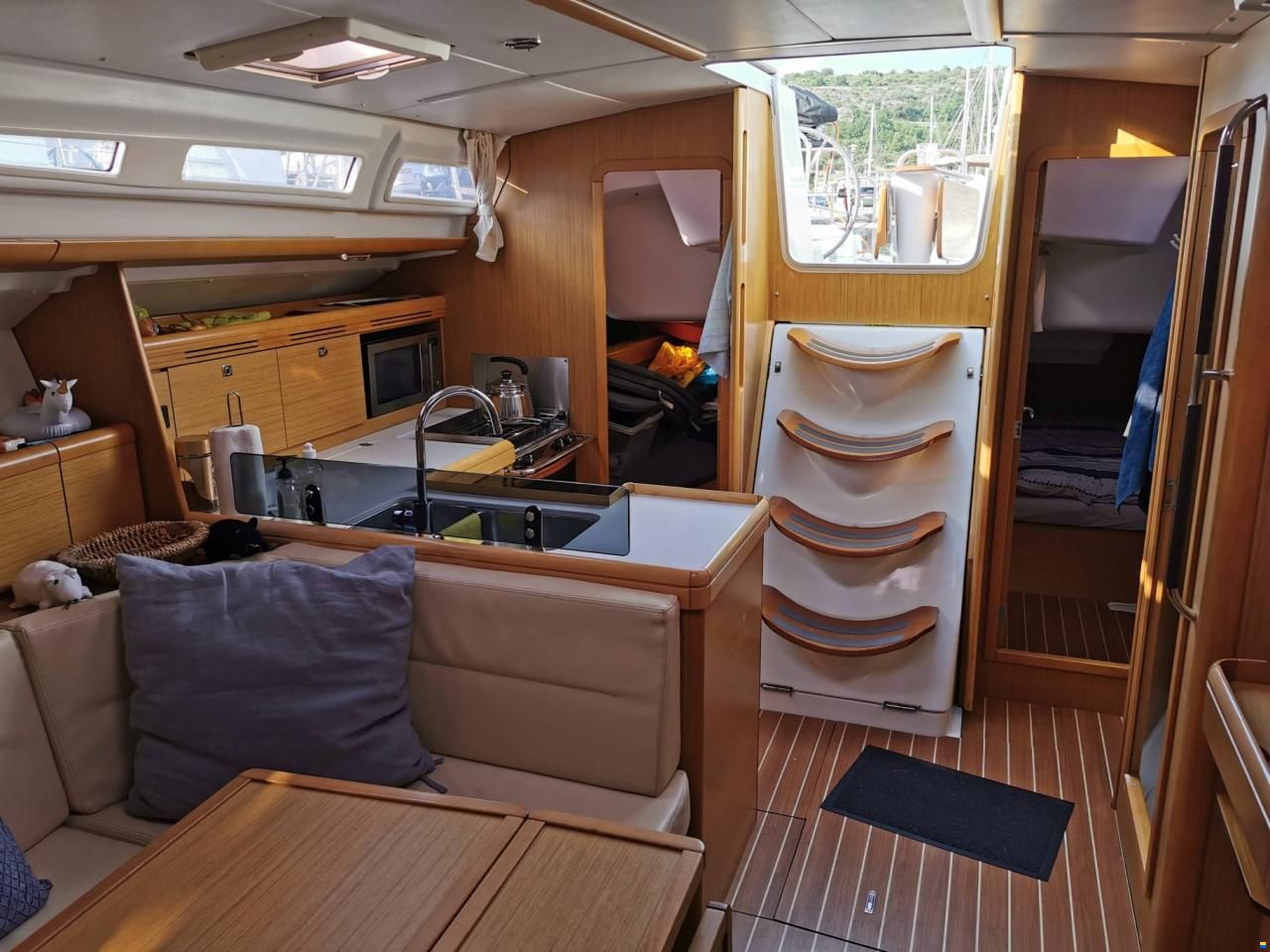 Jeanneau 42i