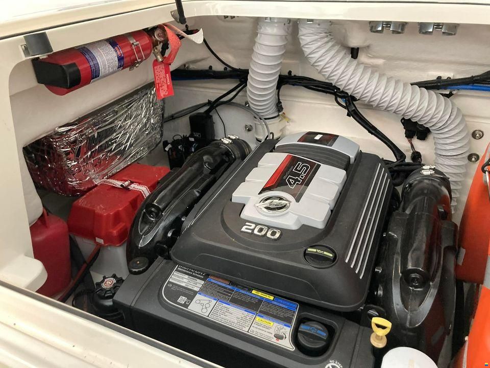 Bayliner VR5 Cuddy