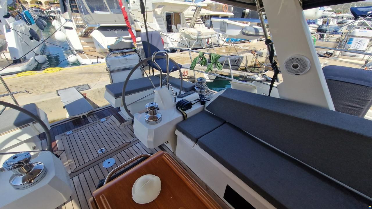 Wauquiez Pilot Saloon 48