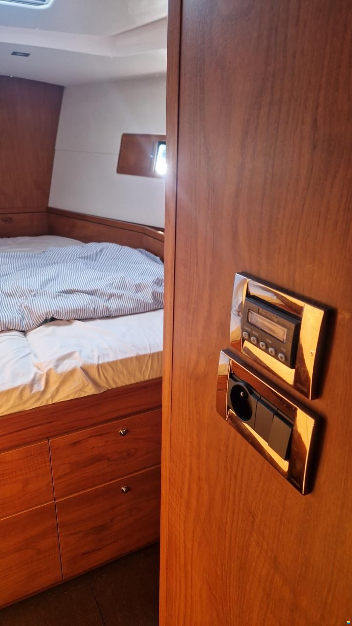 Wauquiez Pilot Saloon 48