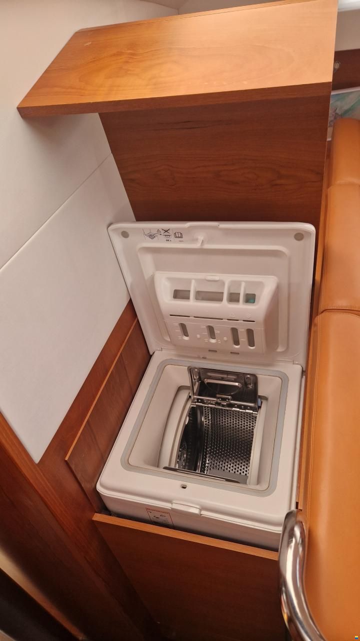 Wauquiez Pilot Saloon 48