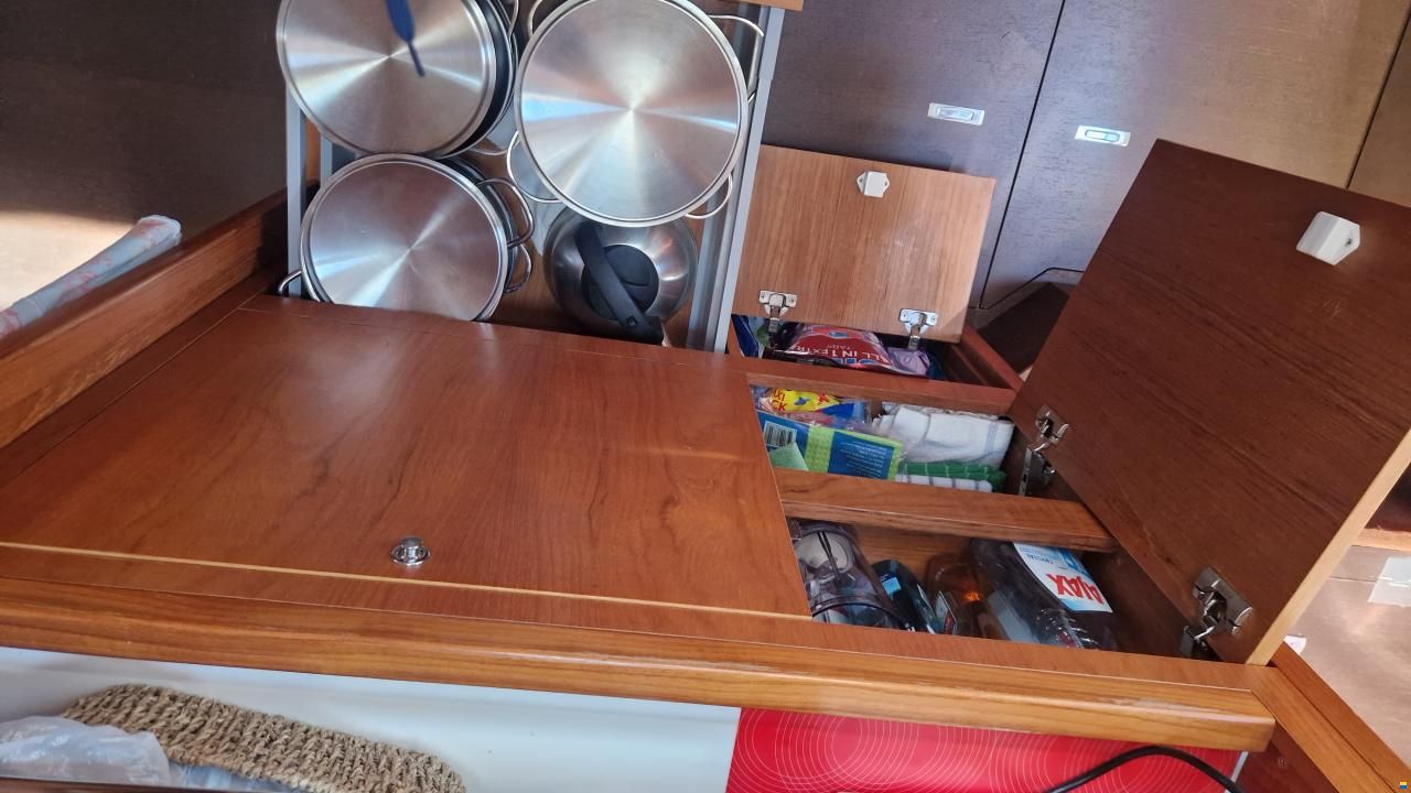Wauquiez Pilot Saloon 48