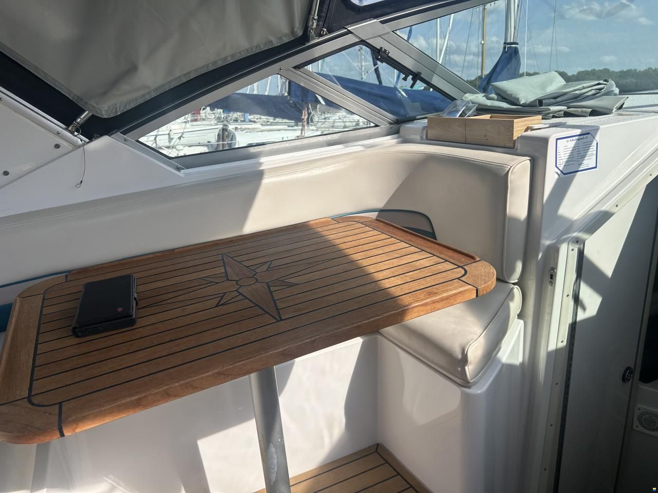 Chaparral Signature 29
