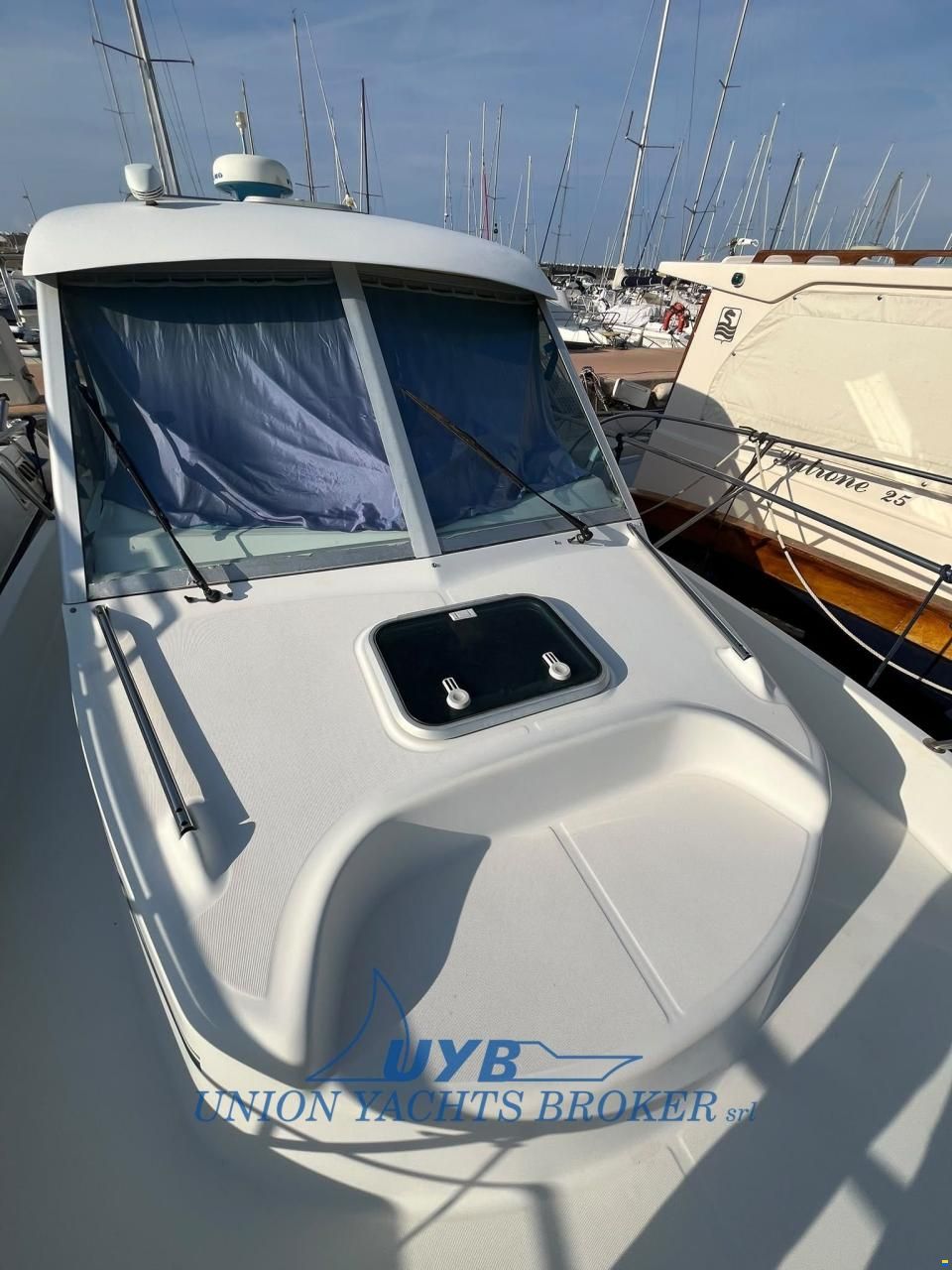 Beneteau Antares 760