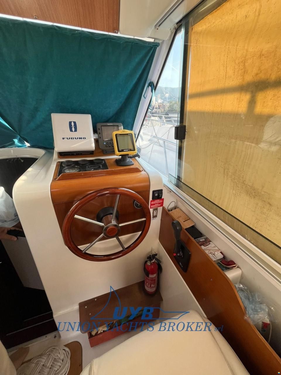 Beneteau Antares 760