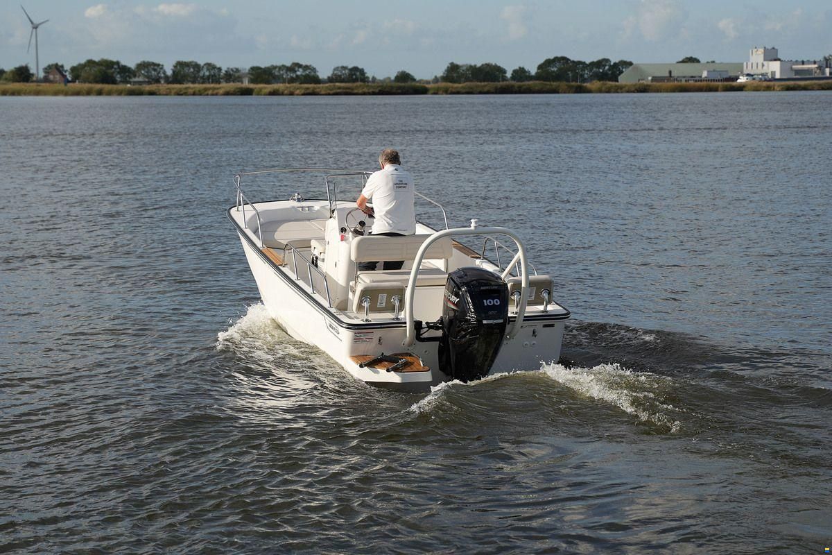 Boston Whaler 170 Montauk