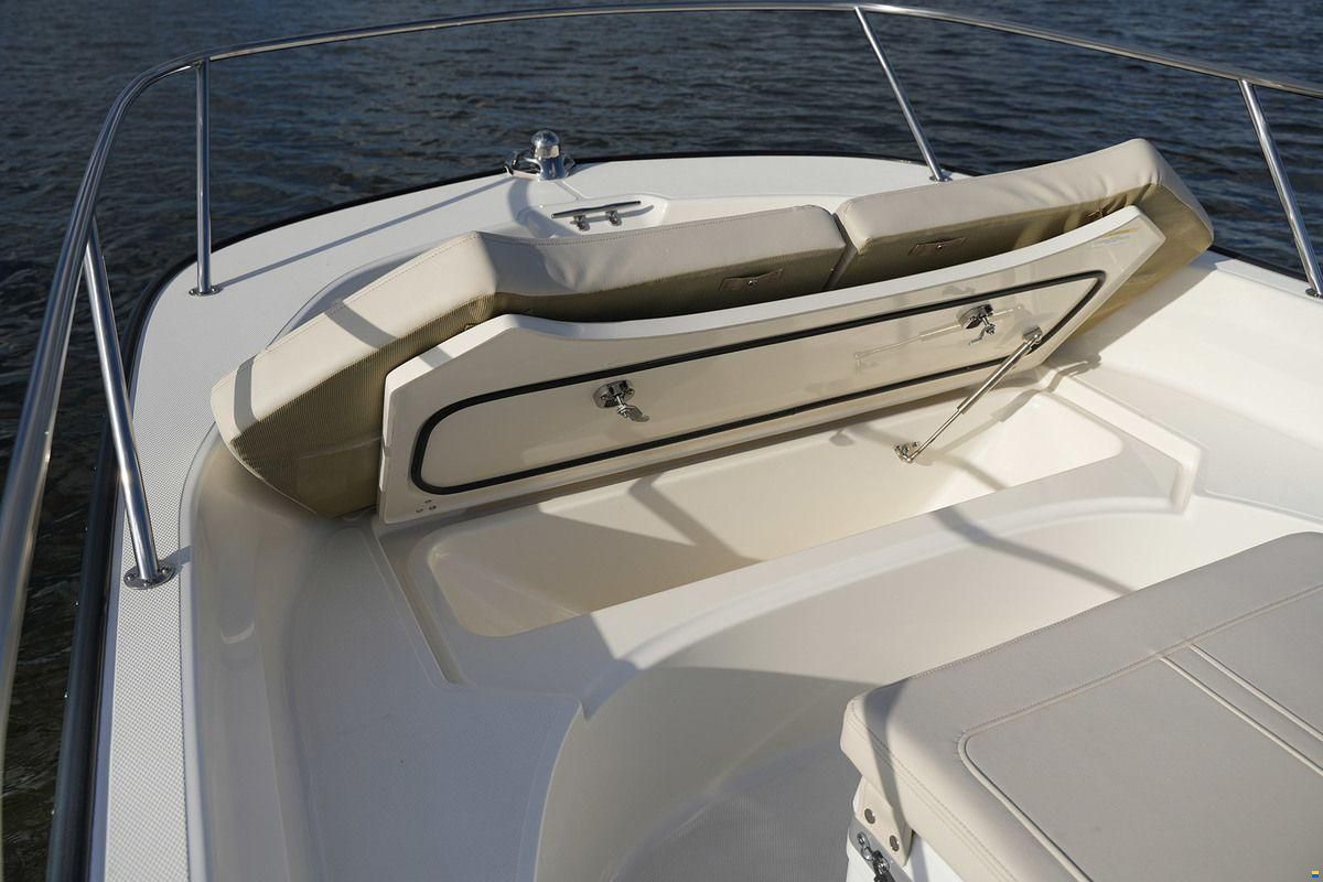 Boston Whaler 170 Montauk