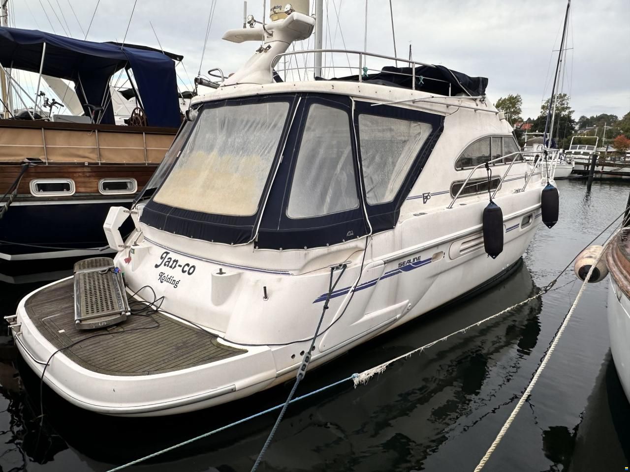 Sealine 360 F