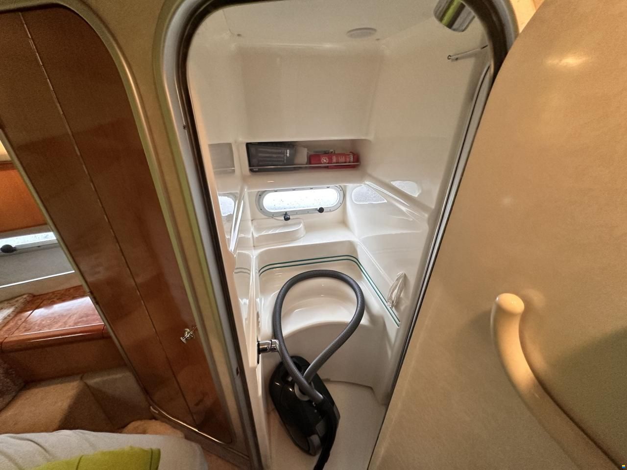 Sealine 360 F
