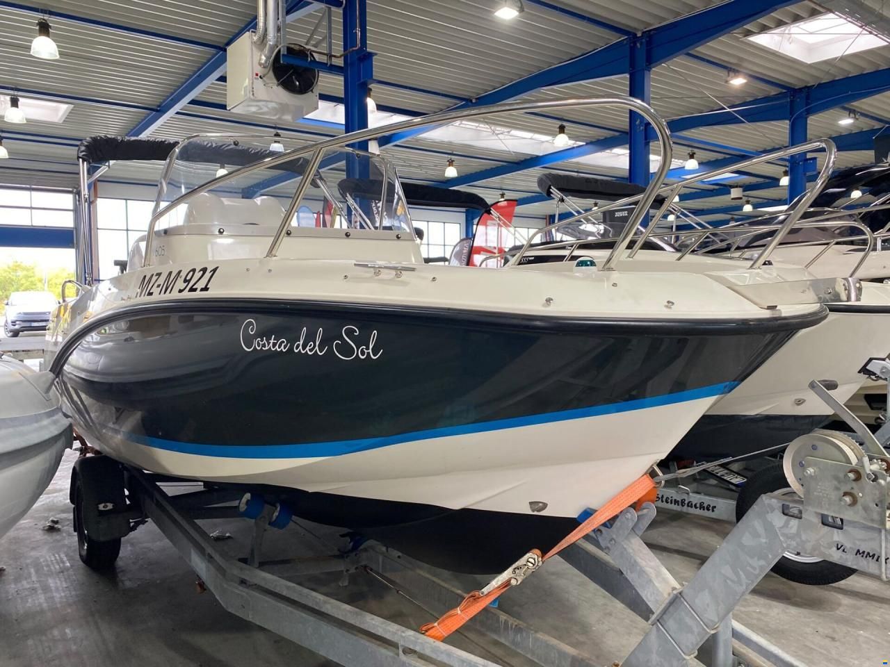 Quicksilver ACTIV 605 SUNDECK