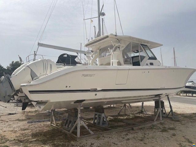 Pursuit S 408 Sport