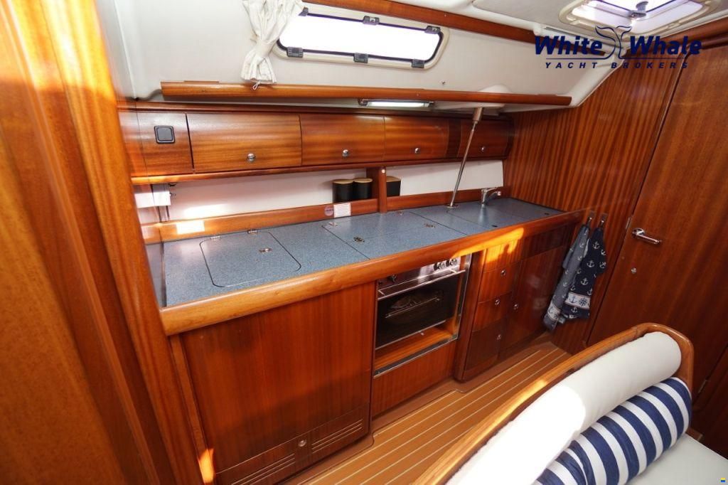 Bavaria 38-3
