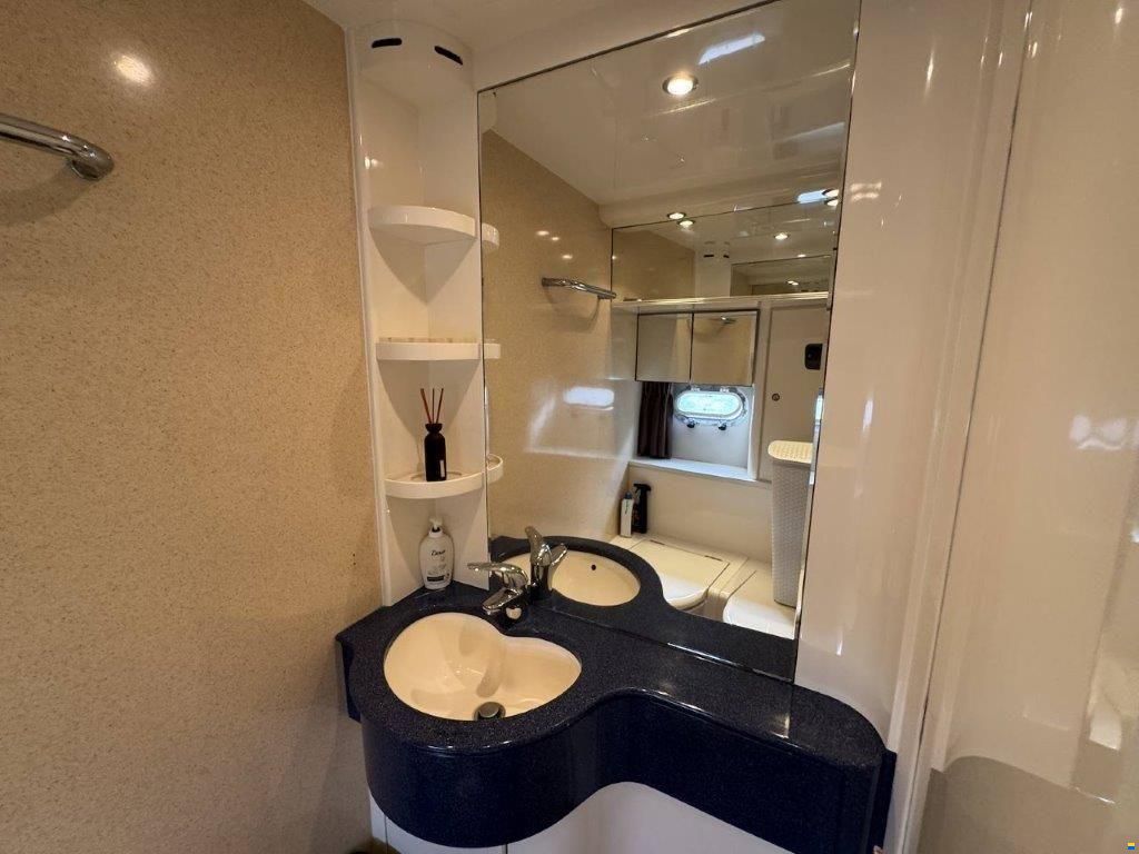 Azimut 50 FLY