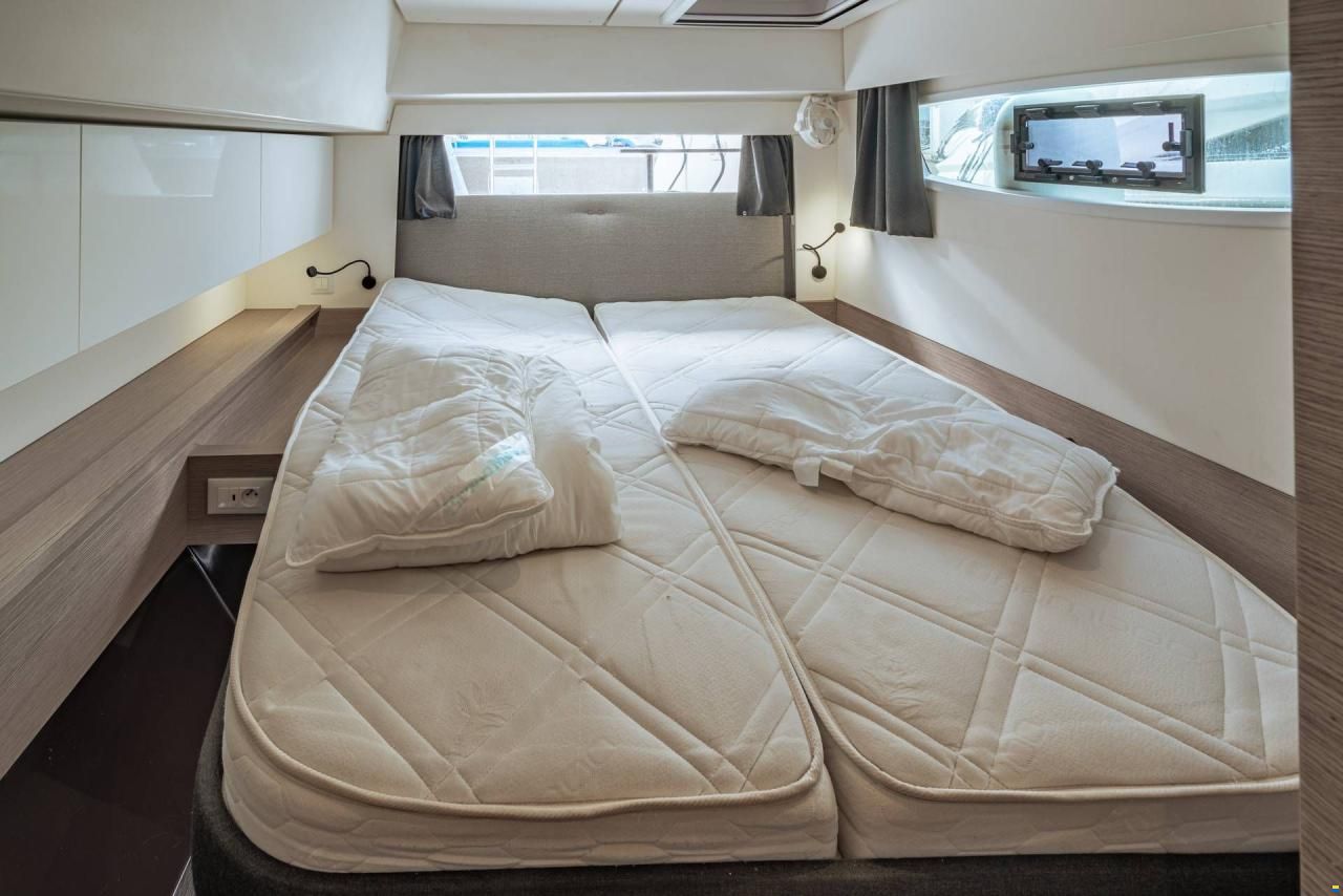 Fountaine-Pajot ELBA 45