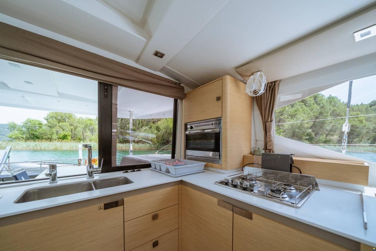 Fountaine-Pajot Isla 40