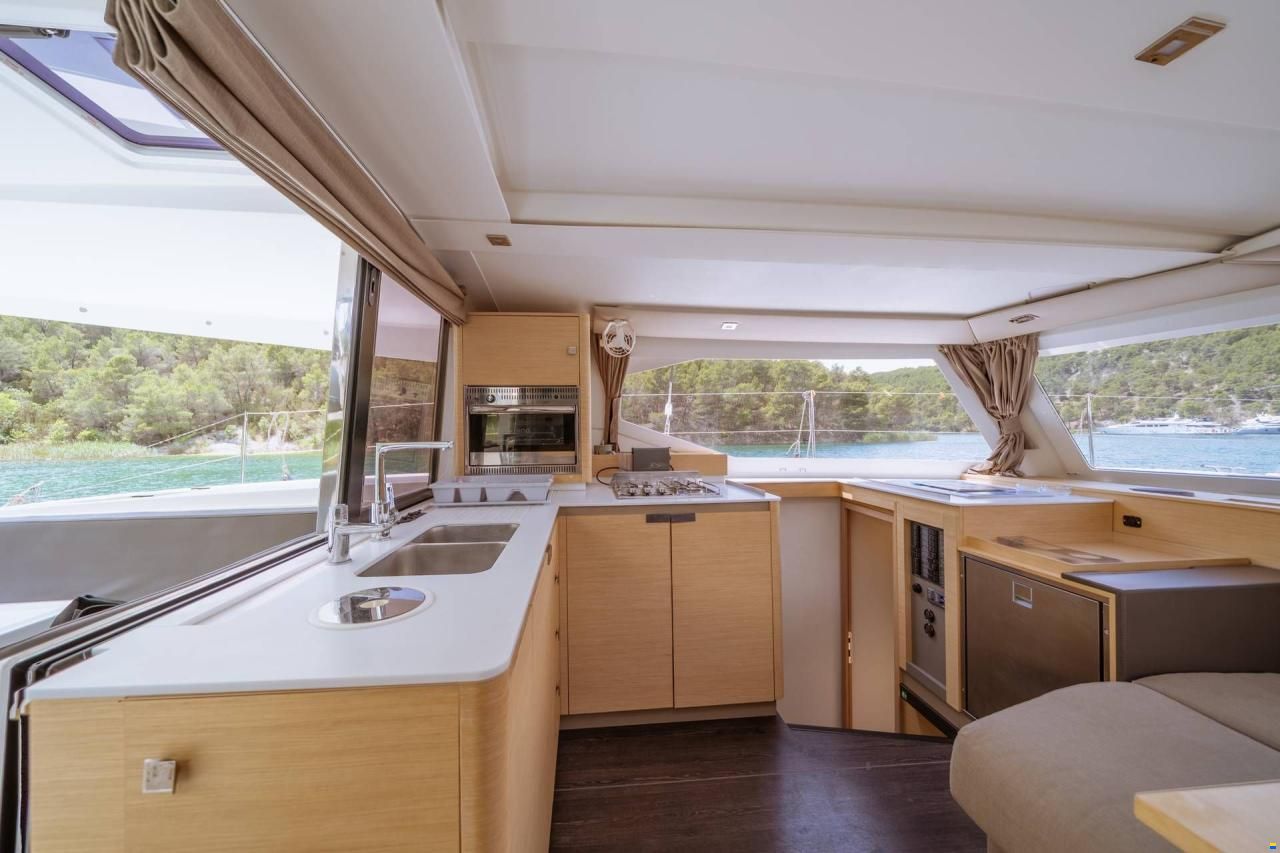 Fountaine-Pajot Isla 40