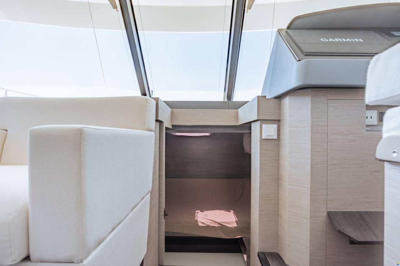 Fountaine-Pajot MY6