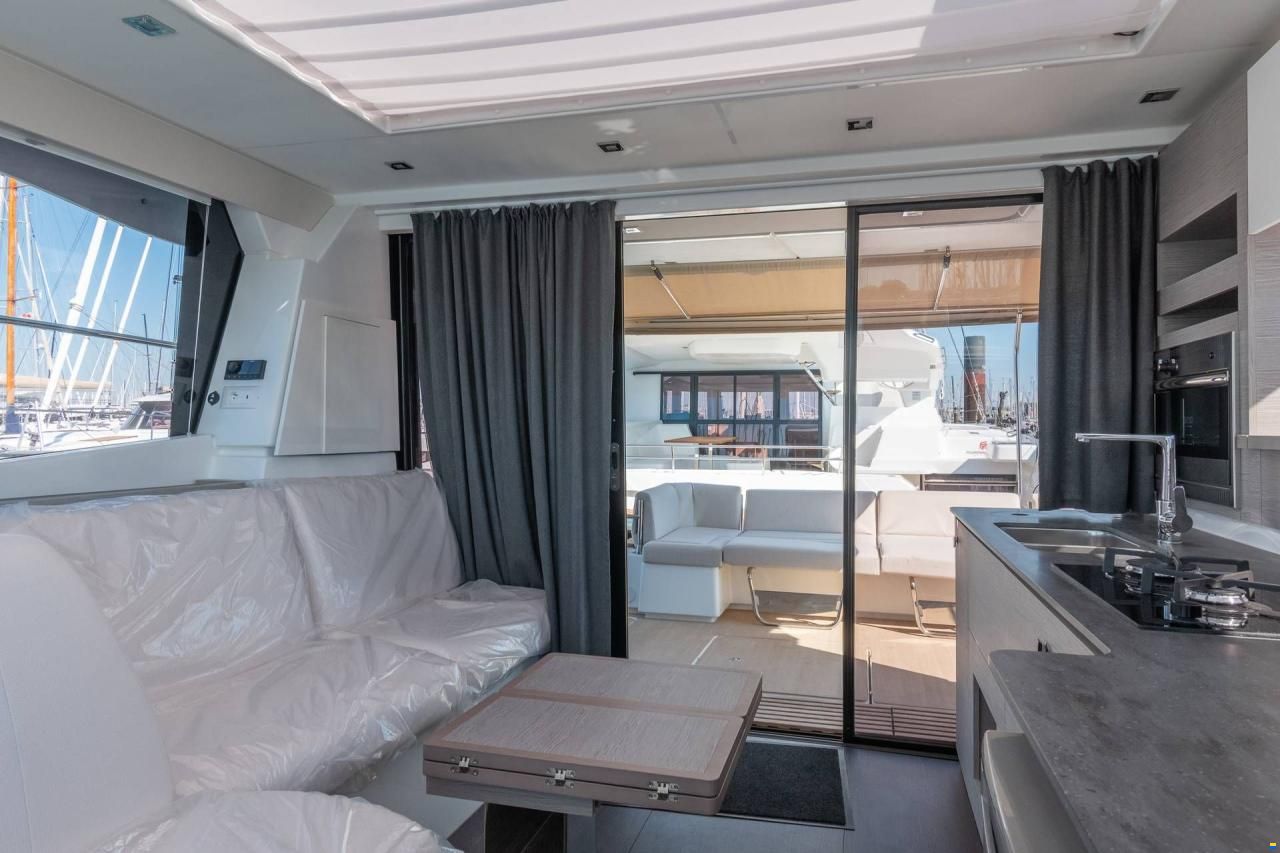 Fountaine-Pajot MY4.S